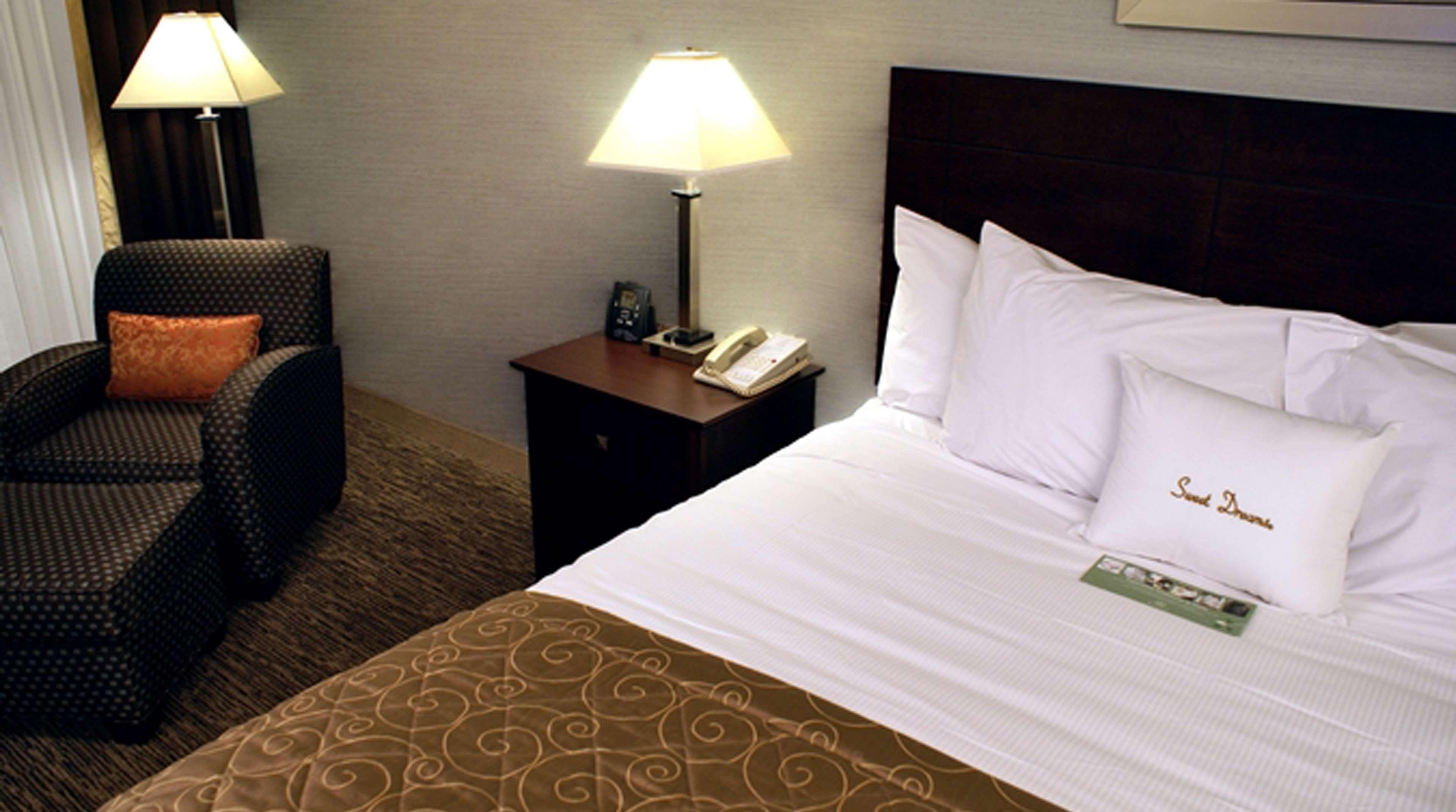 Hotel Doubletree By Hilton Rocky Mount Exterior foto