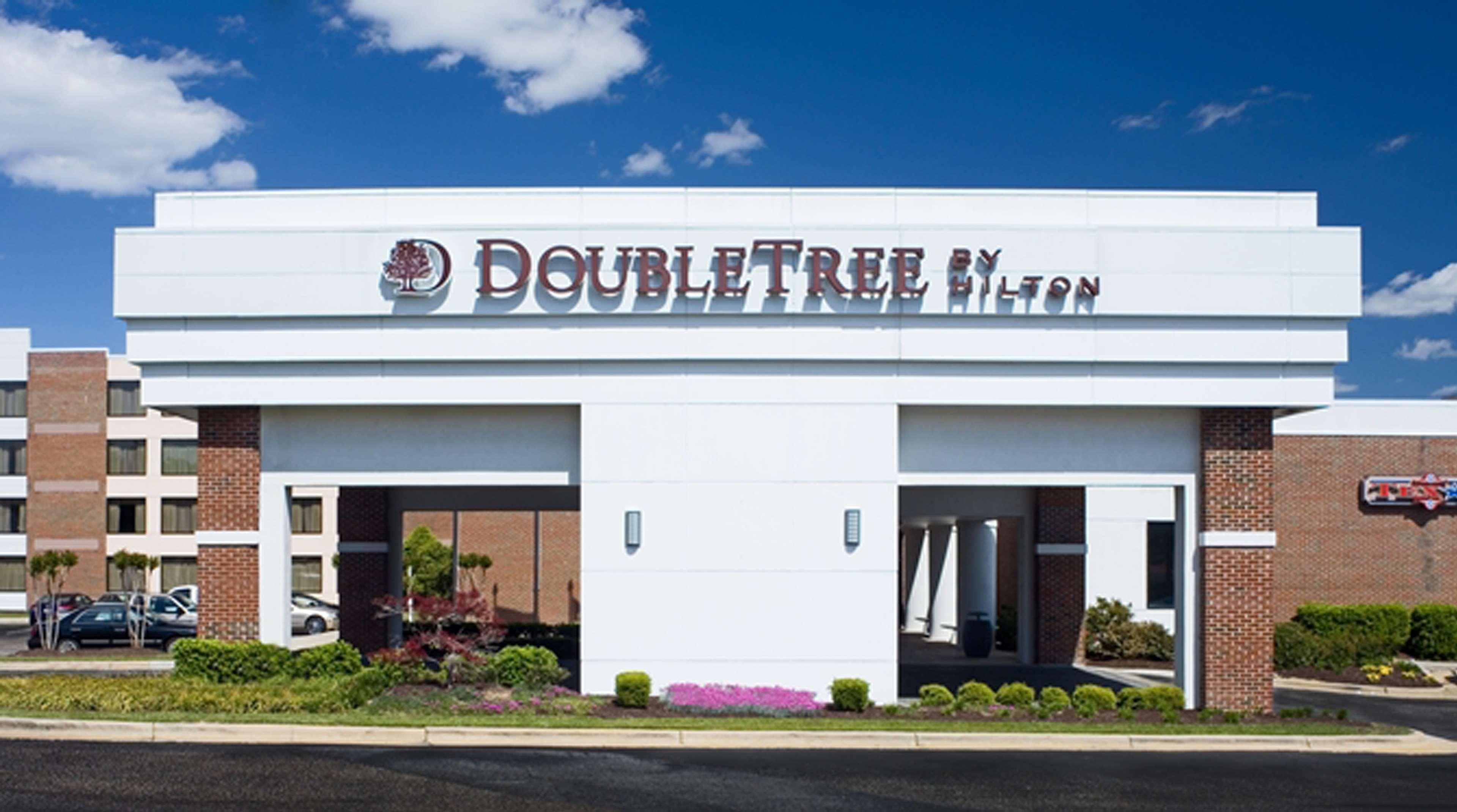 Hotel Doubletree By Hilton Rocky Mount Exterior foto