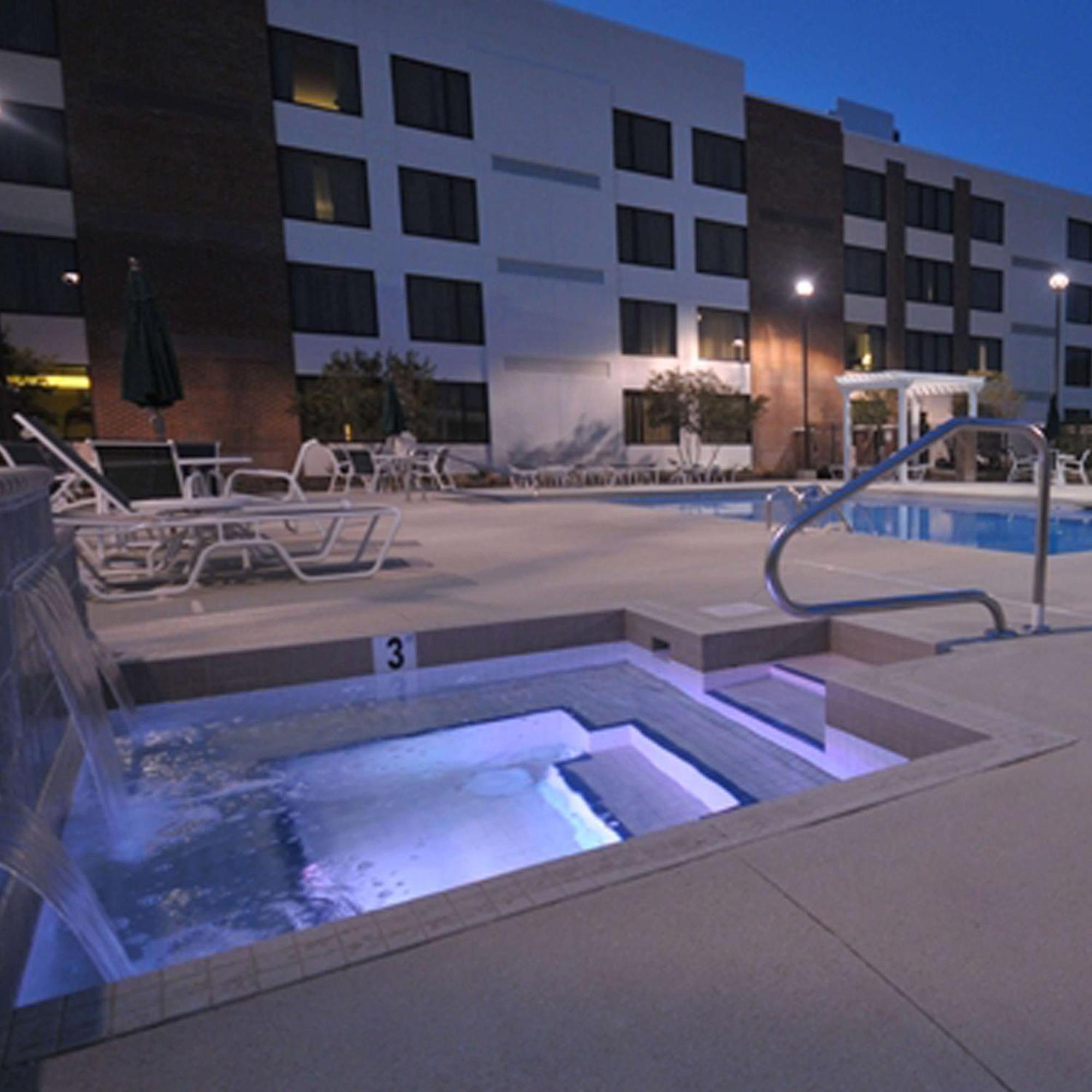 Hotel Doubletree By Hilton Rocky Mount Exterior foto