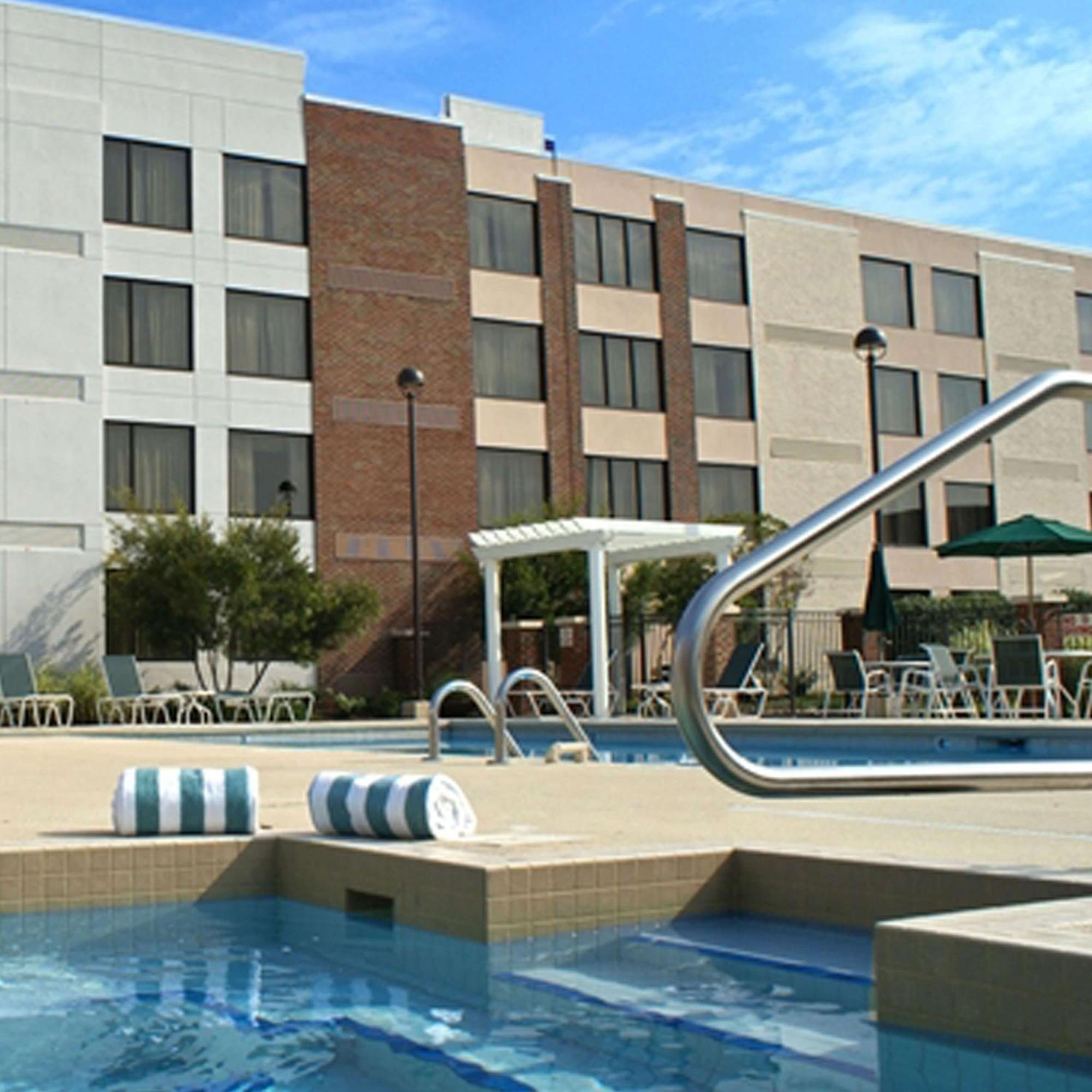 Hotel Doubletree By Hilton Rocky Mount Exterior foto