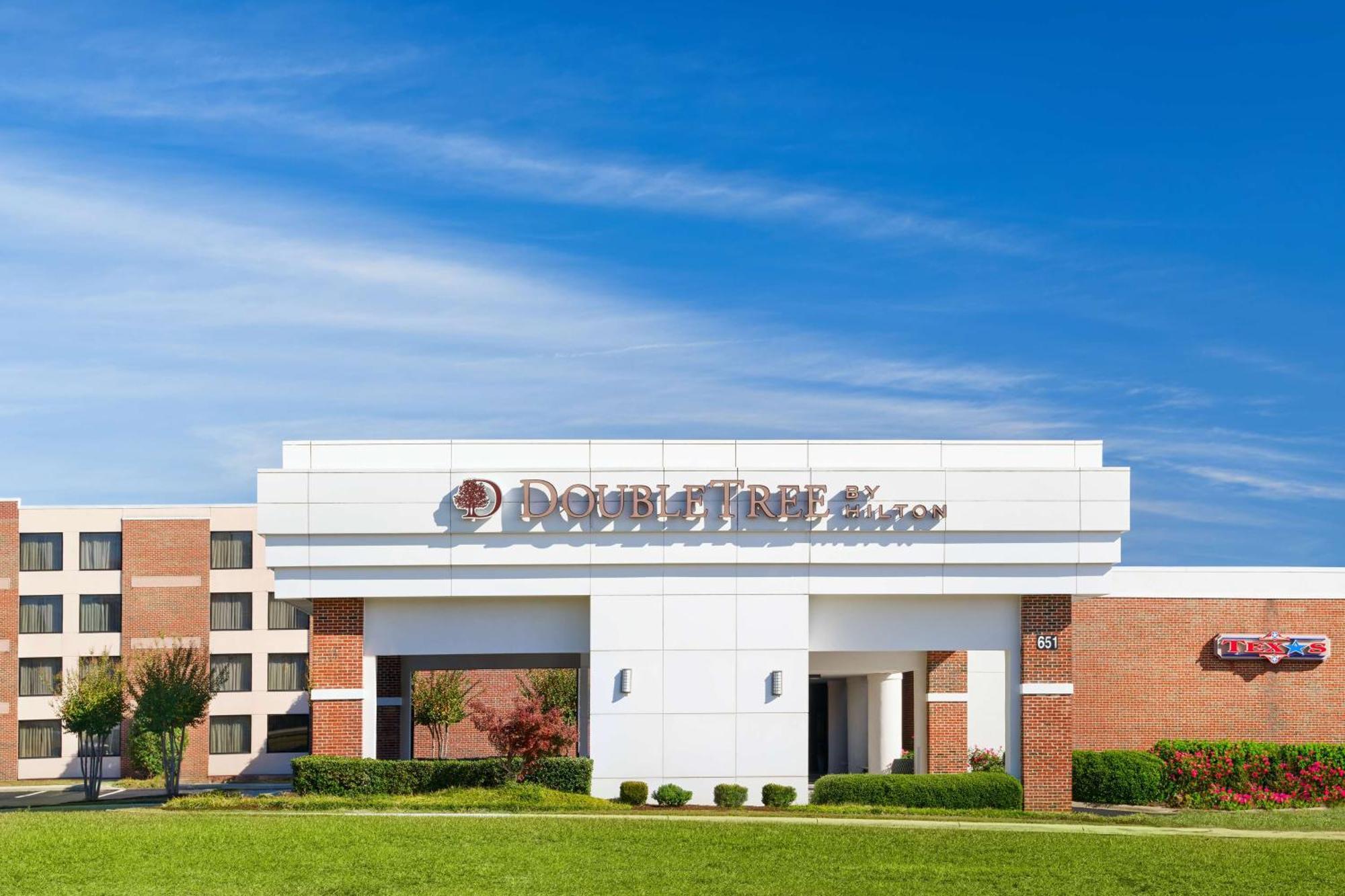 Hotel Doubletree By Hilton Rocky Mount Exterior foto
