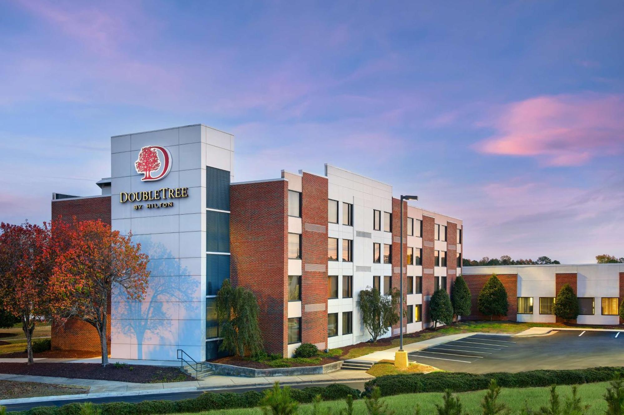 Hotel Doubletree By Hilton Rocky Mount Exterior foto